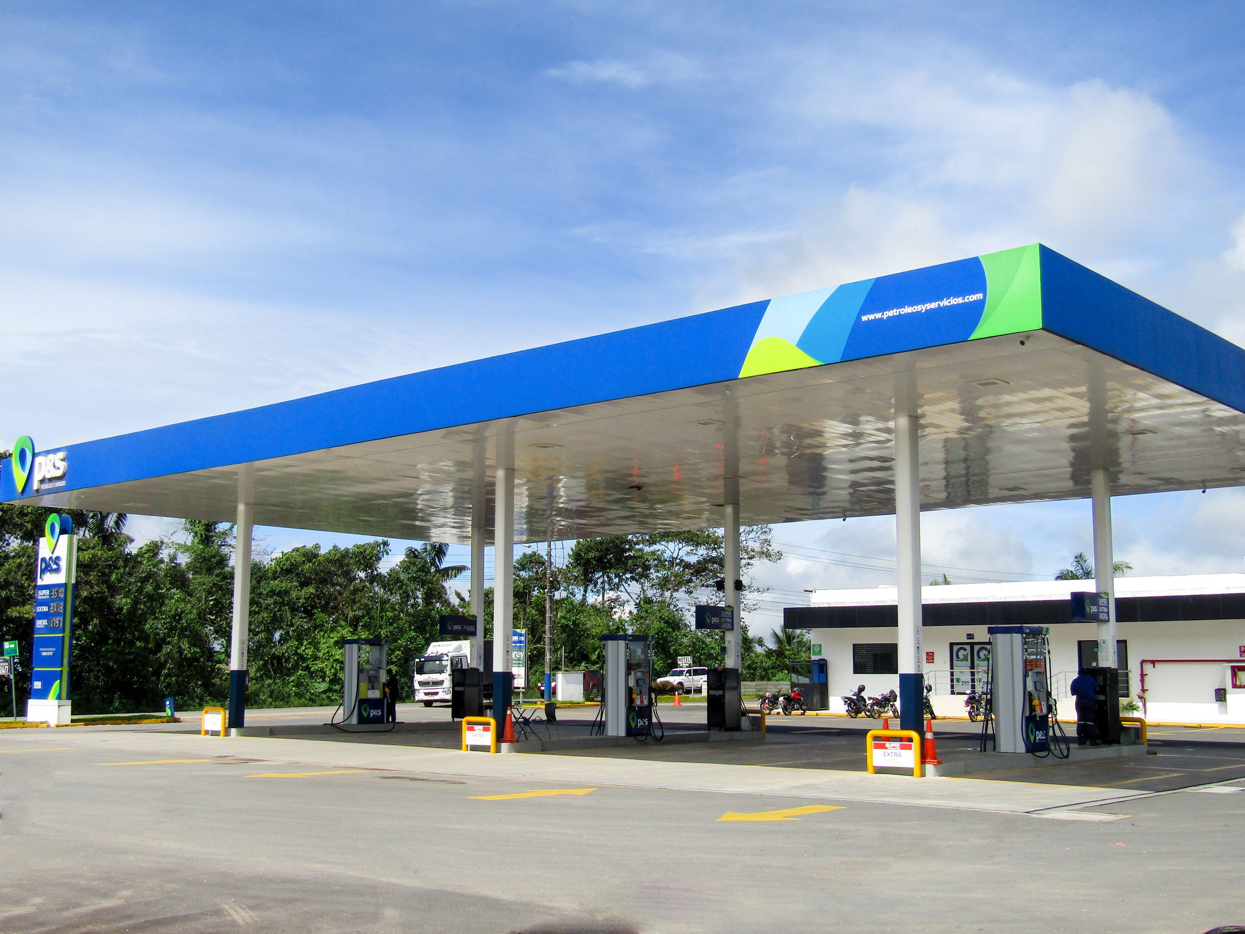 Gasolinera Yanay